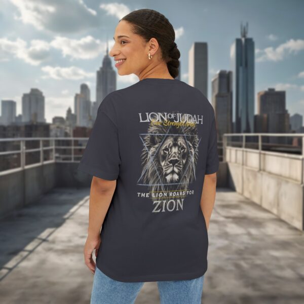 The Lion Roars for Zion T-Shirt - Oversized boxy - Image 10